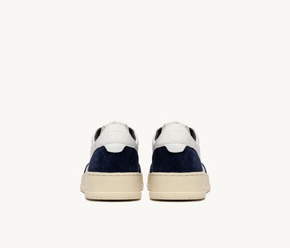 MEDALIST SNEAKERS