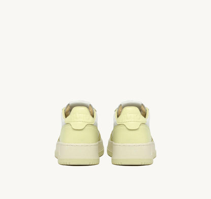 MEDALIST SNEAKERS